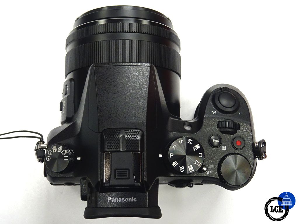 Panasonic FZ 2000