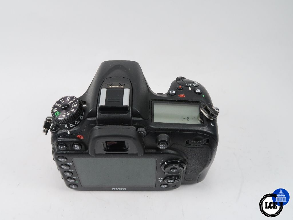 Nikon D7100 