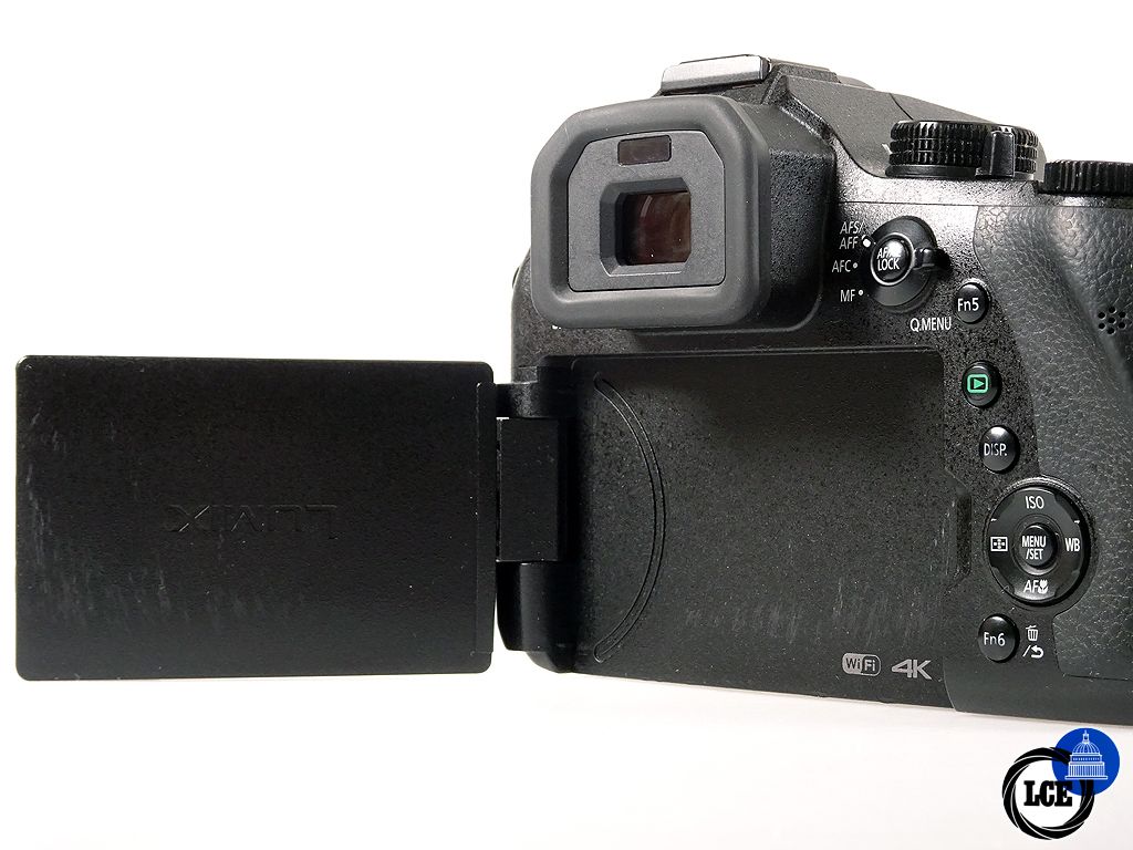 Panasonic Lumix DMC-FZ2000