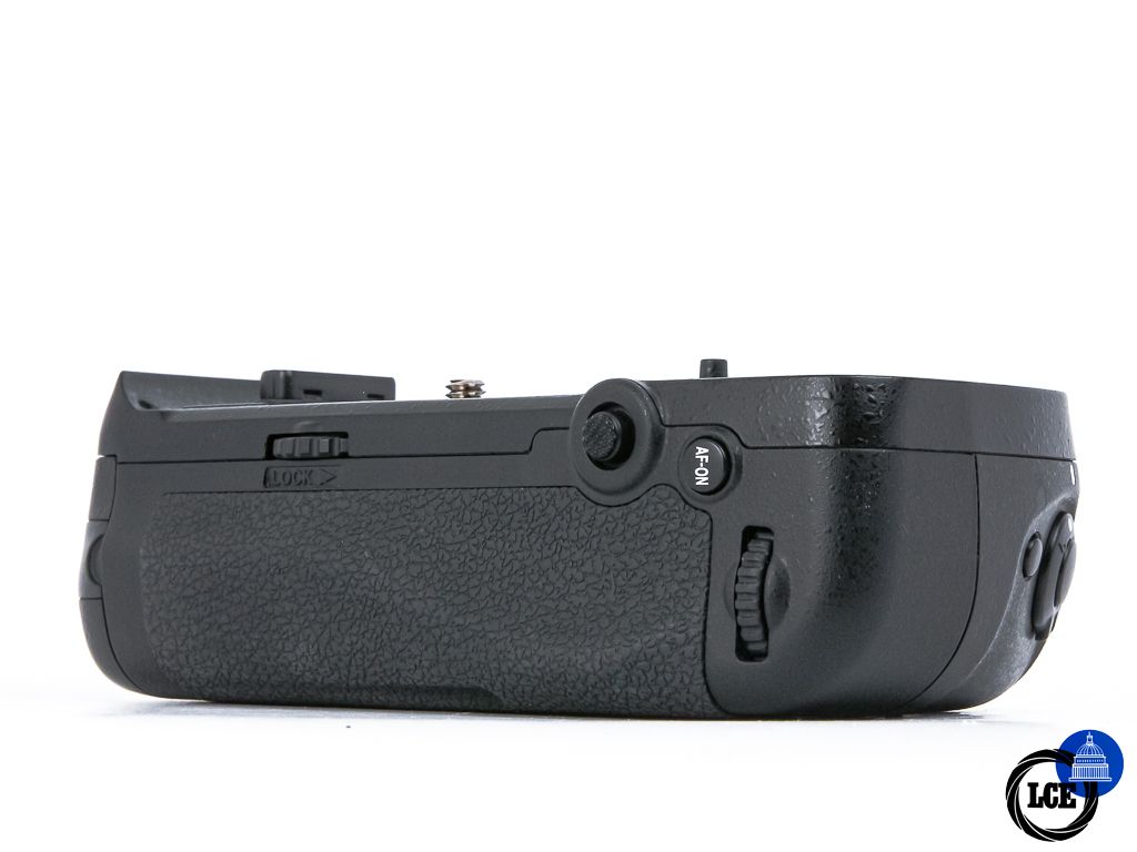 Nikon MB-D18 Battery Grip **Boxed**