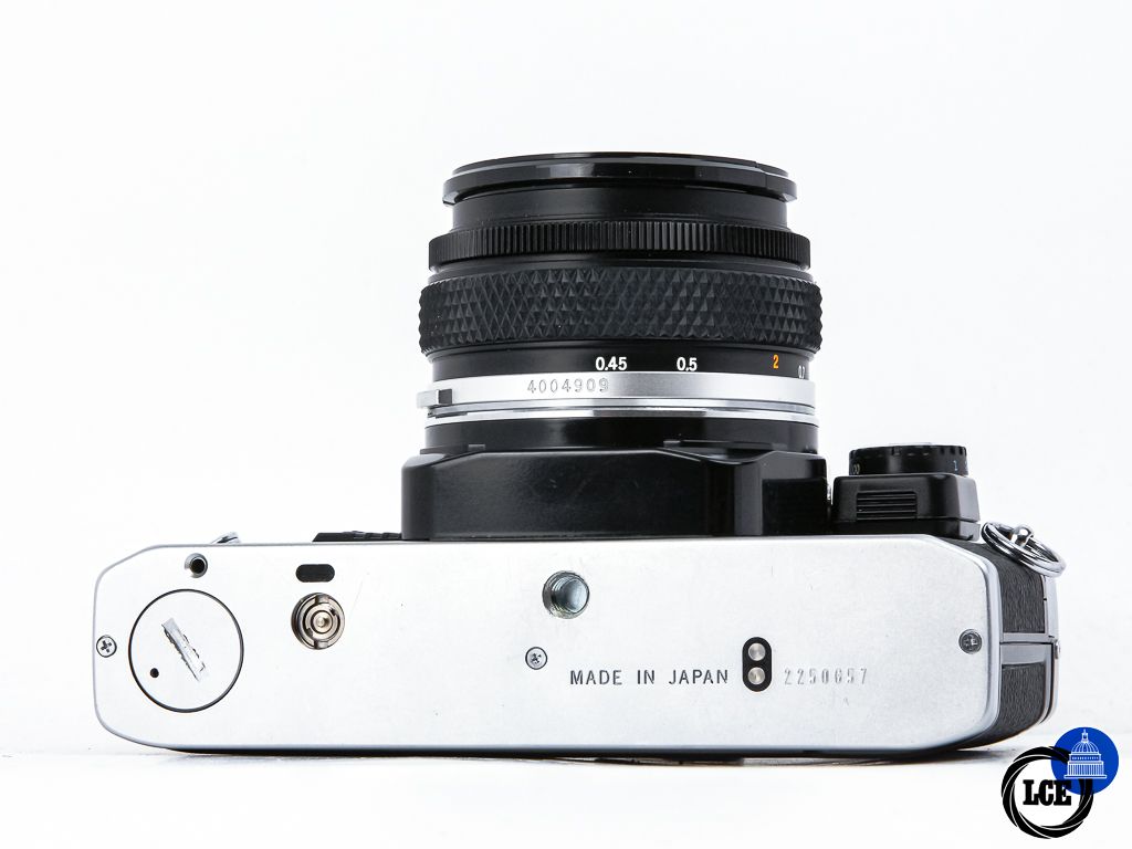 Olympus OM10 + 50mm f1.8 + Manual Adapter