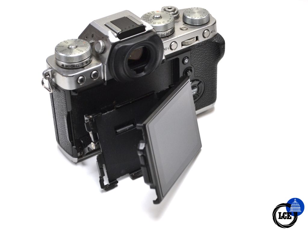FujiFilm Fujifilm X-T3 Body - **ONLY 150 Actuations**