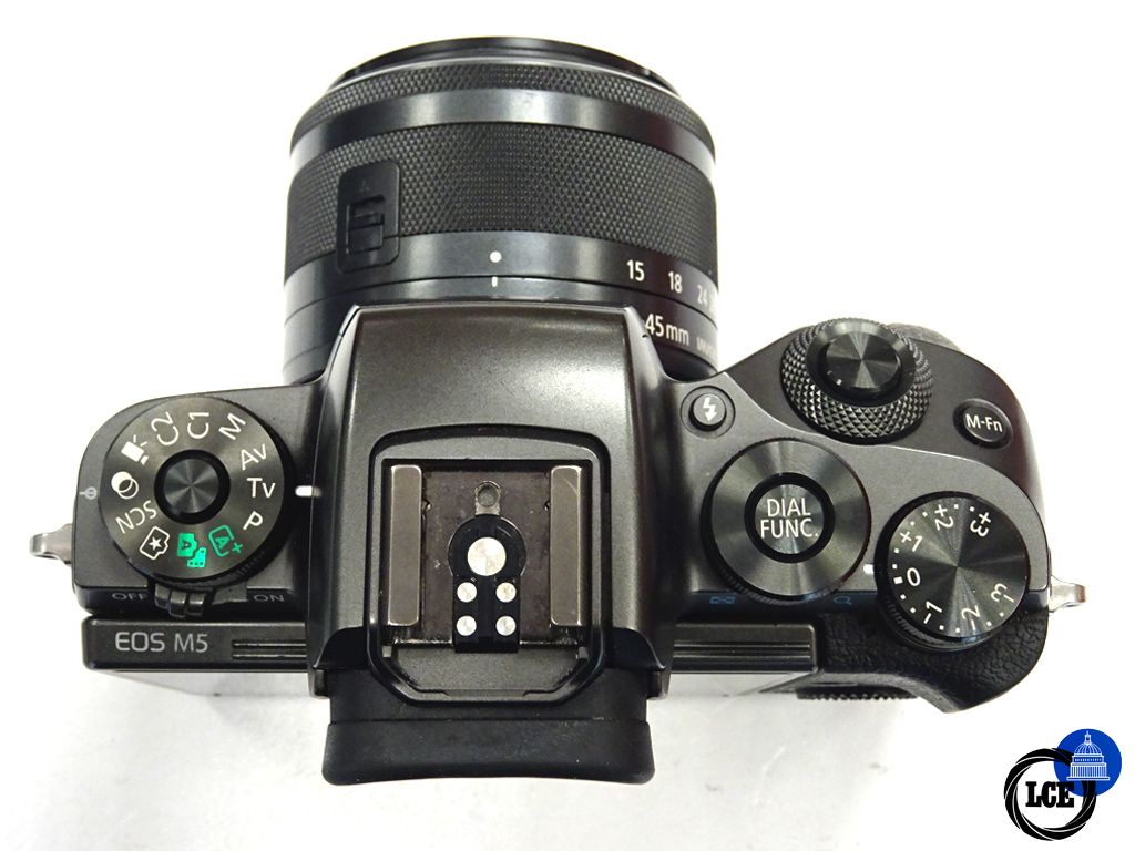 Canon EOS M5 + 15-45