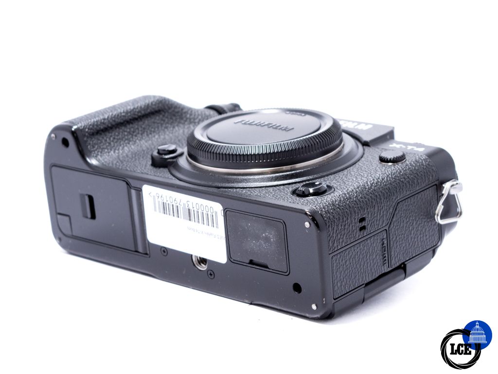FujiFilm X-T4 Body *Boxed*