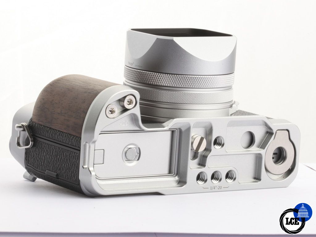 FujiFilm X100VI Silver + Accessories [5*] | 10115866