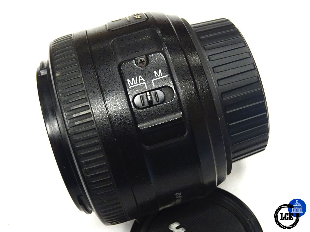 Nikon AF-S 35mm f1.8 G DX 