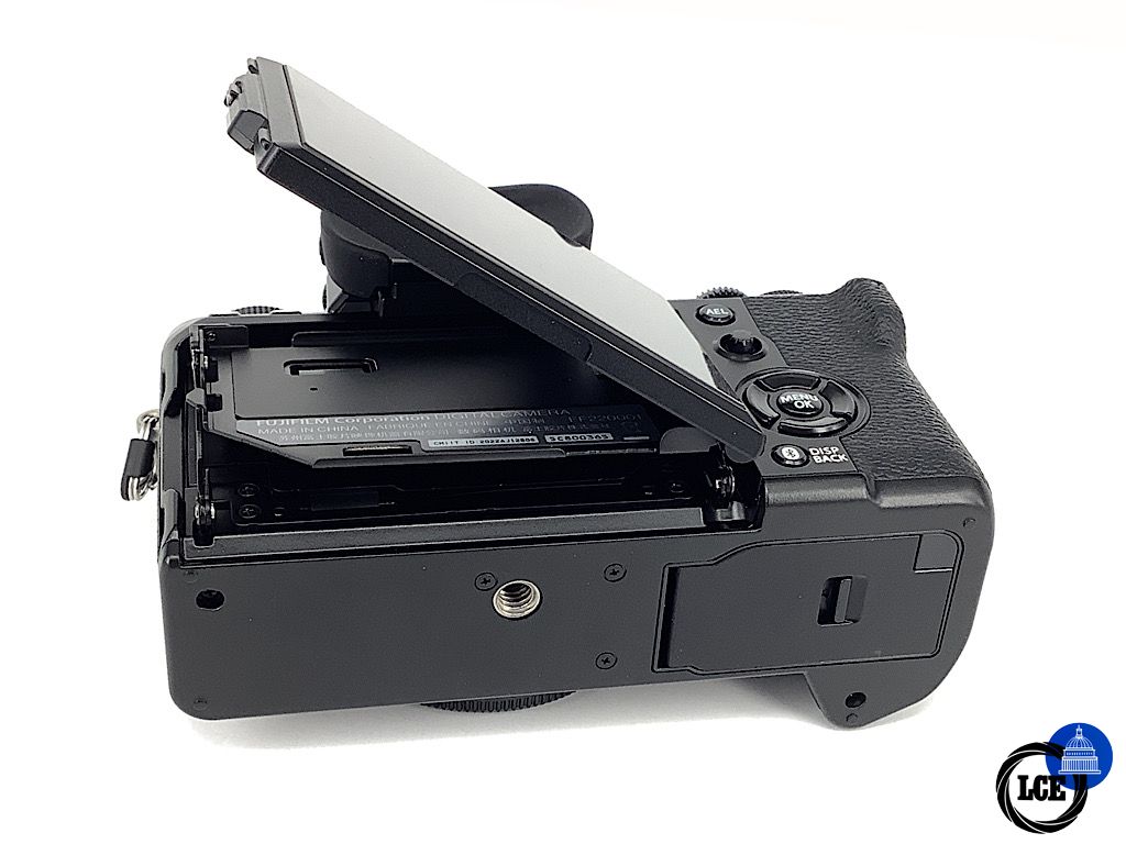 FujiFilm X-T5 BODY BLACK *shutter count sub 200*