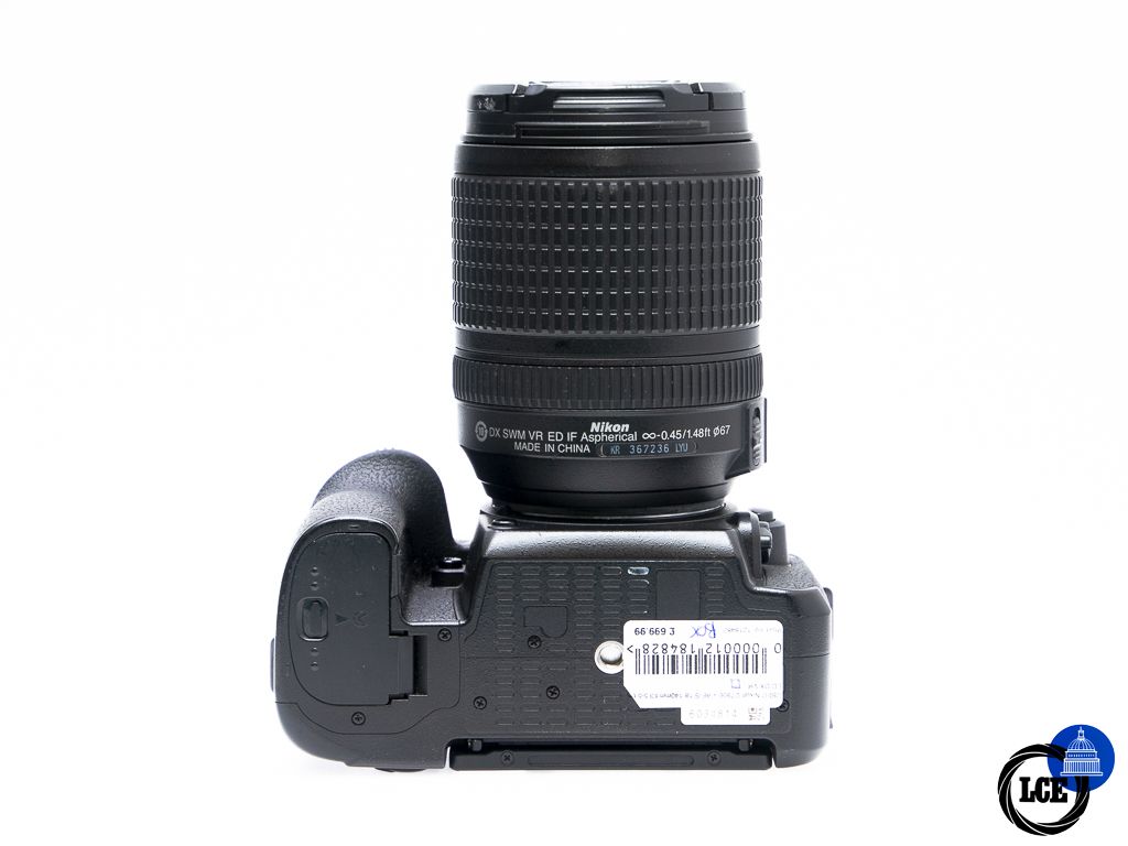 Nikon D7500 + AF-S 18-140mm DX ED VR