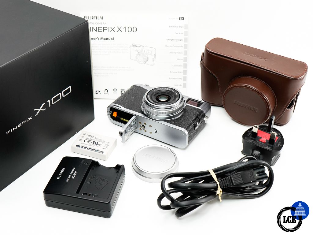 FujiFilm X100 + Case