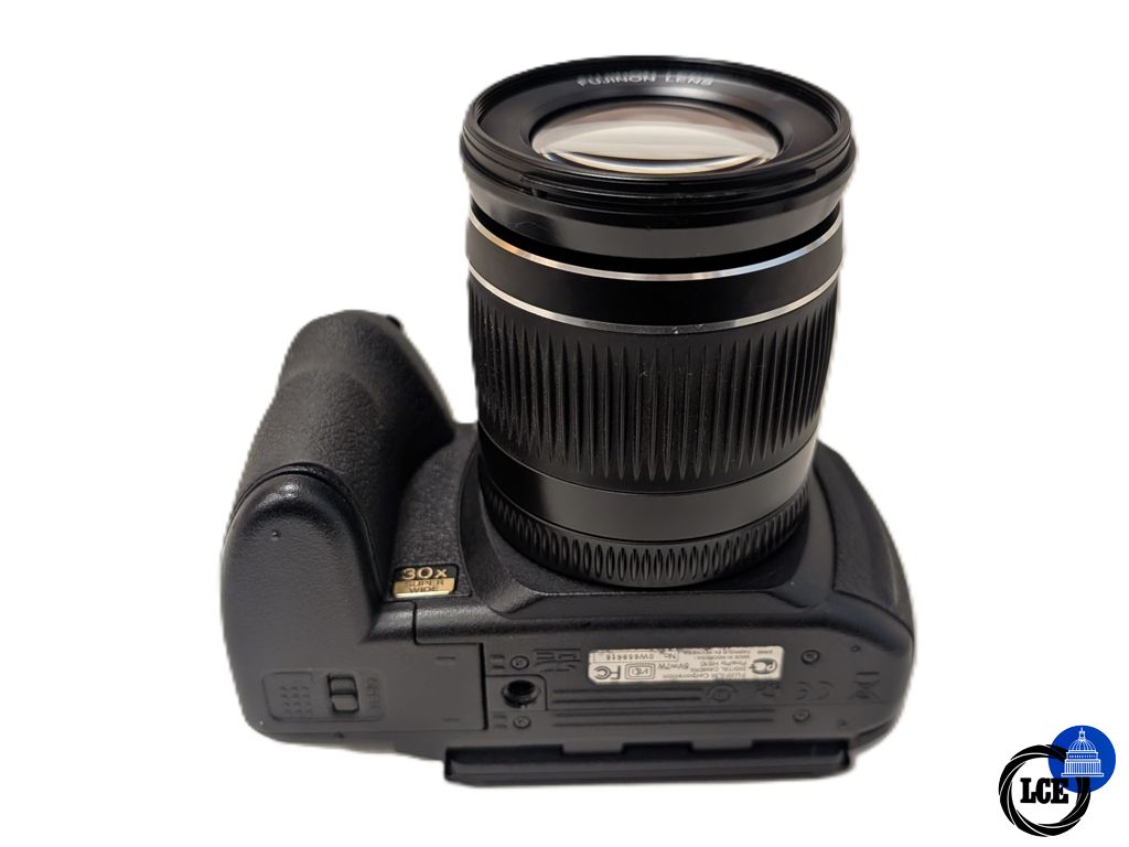 FujiFilm Finepix HS10