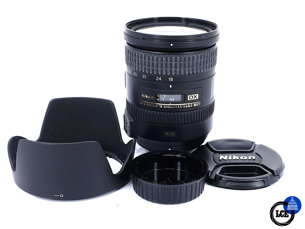 Nikon AF-S 18-200mm F3.5- 5.6 G ED DX VR II | 4*